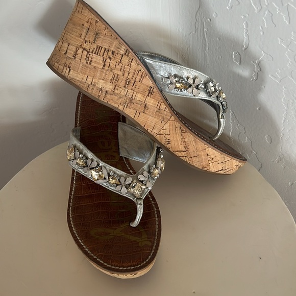 Sam Edelman silver with crystal embellishments platform sandal Sz 8.5 - Picture 2 of 7